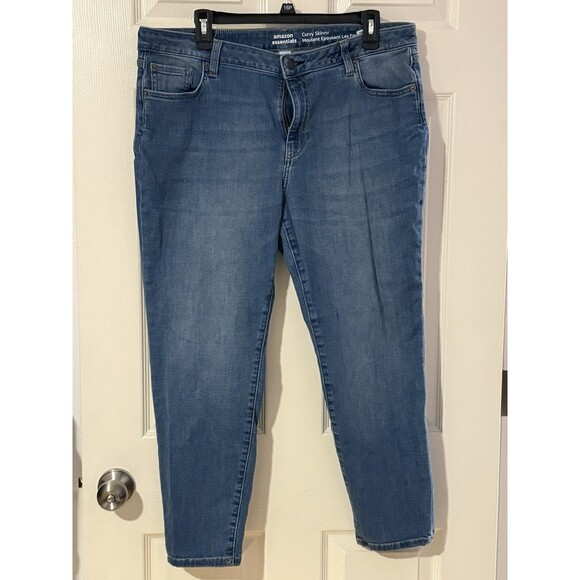 Amazon Essentials Curvy Skinny Women’s Plus Size Jeans 16S Short Medium Wash - Picture 1 of 3